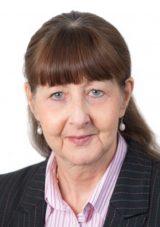 portrait photo of Linda Turnbull