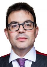head and shoulder photo of Daniel Barnett